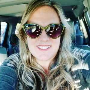 Meet your Posher, Sara